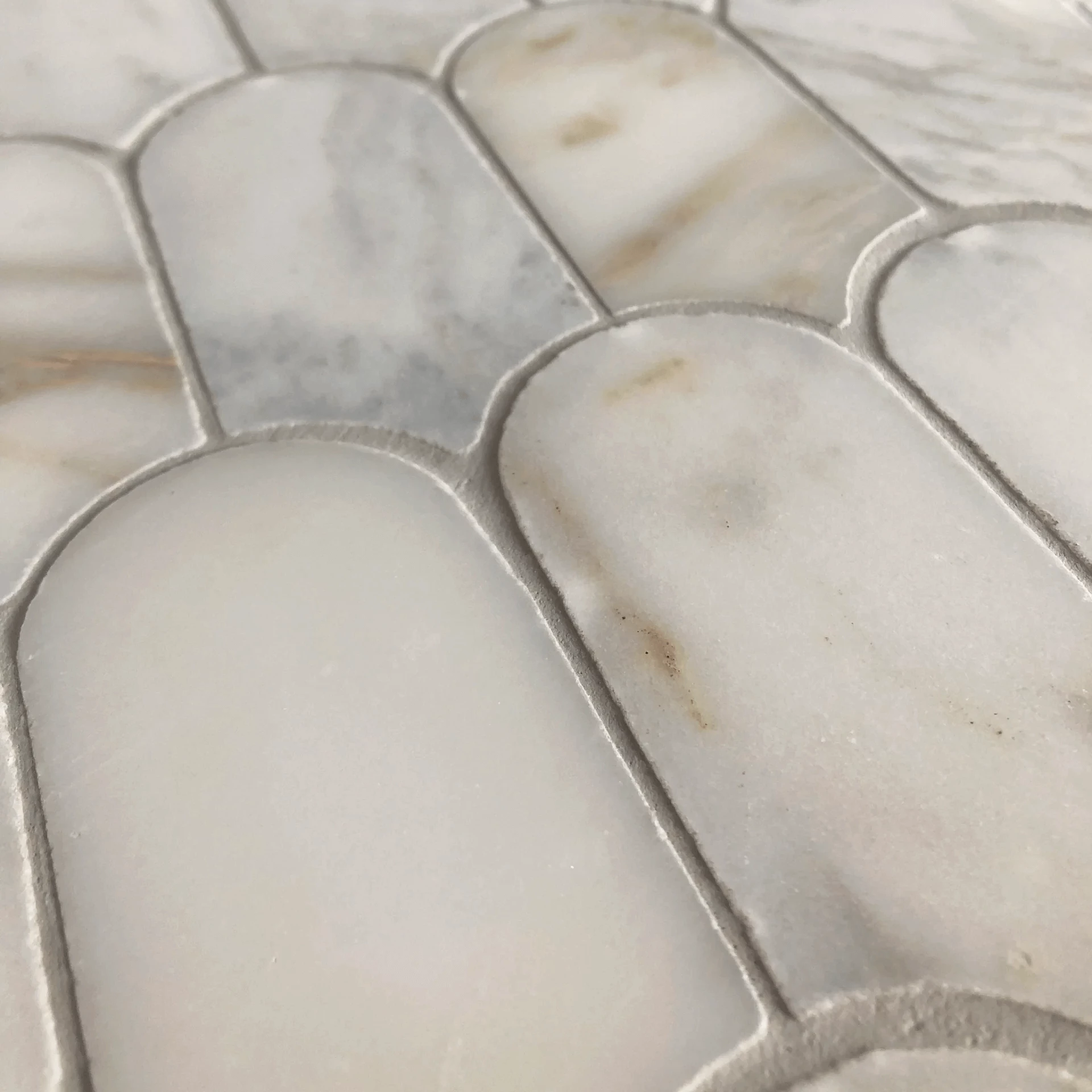 Calacatta Gold Arch Mosaic - Image 2